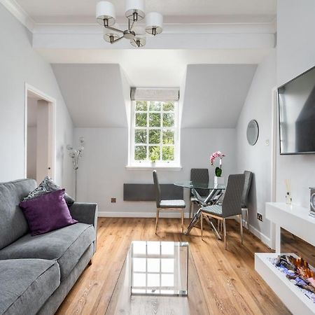 Stylish Apt With Minster Views I Pass The Keys York Exterior foto